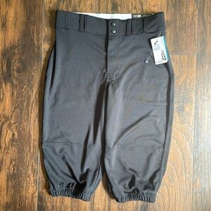 NWT Champro black knicker baseball pants. Size adult M (D14)